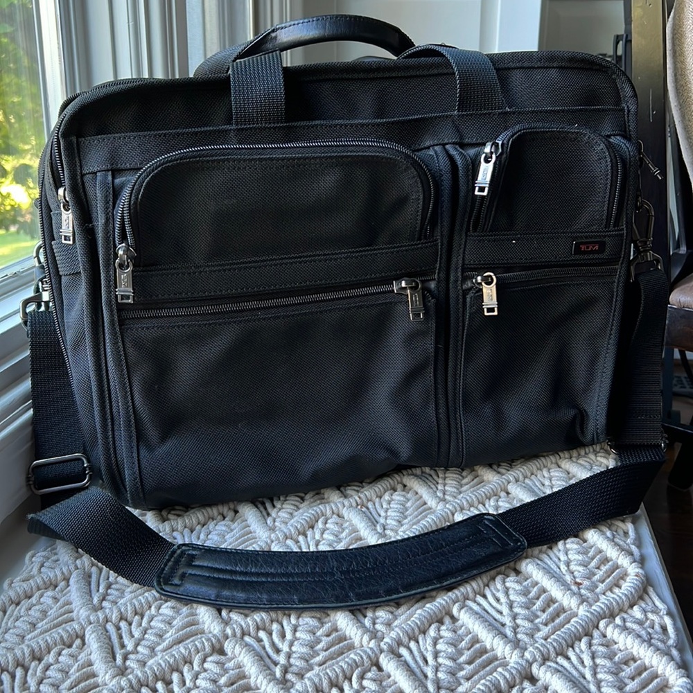 Tumi laptop briefcase messenger bag black nylon leather